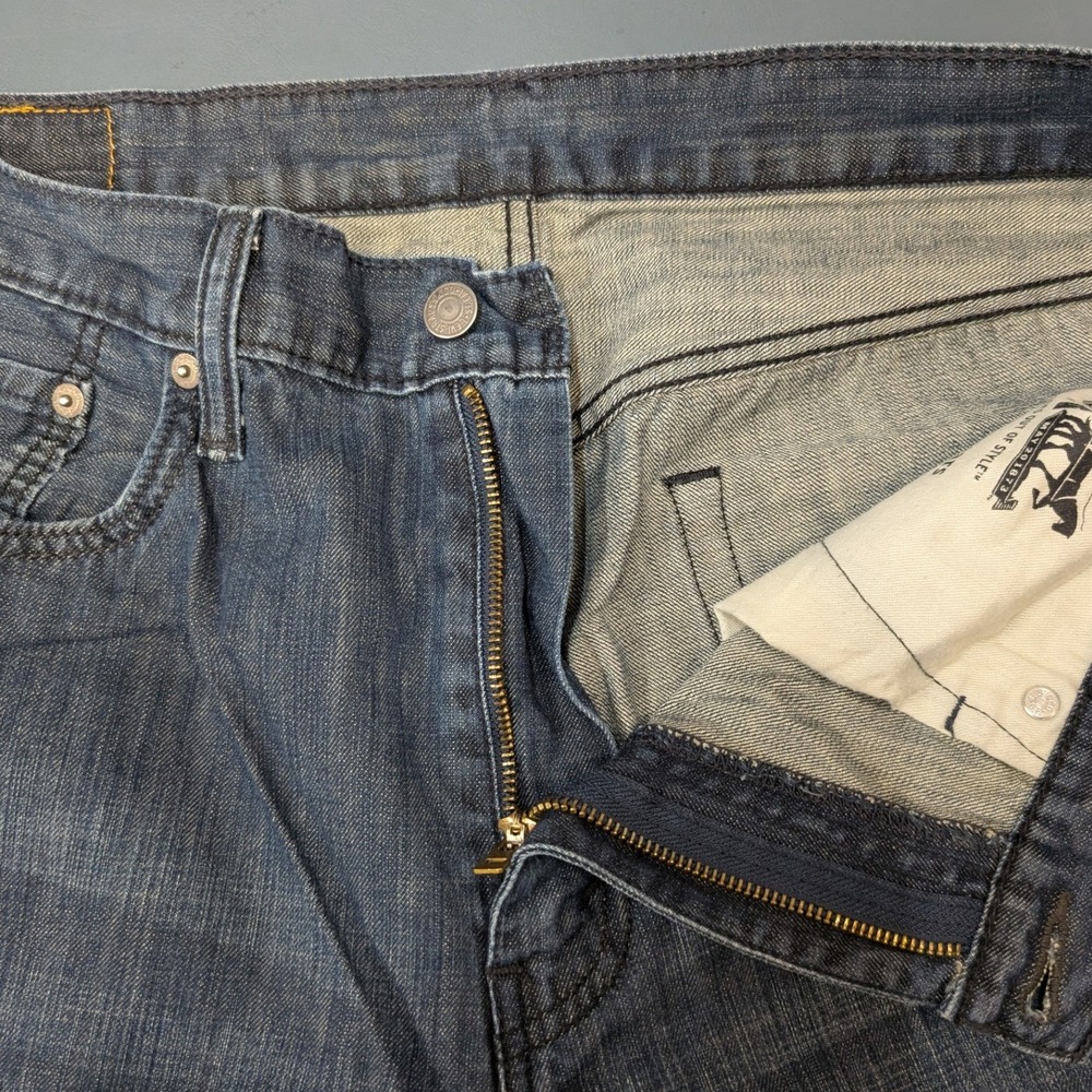 Levis 559 Relaxed Straight Jeans Mens 36x32 Dark Wash Blue Denim 00559-0229 - Picture 9 of 14
